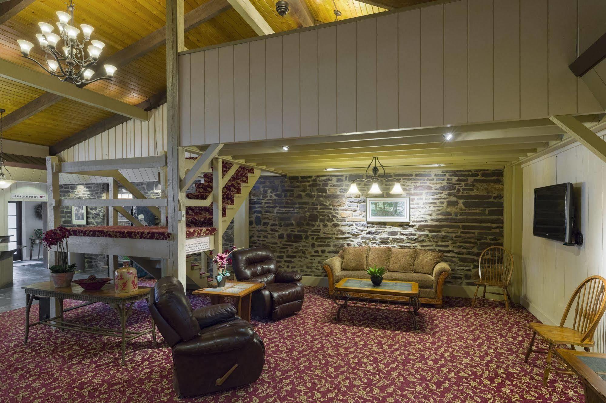 דנוויל Pine Barn Inn מראה חיצוני תמונה
